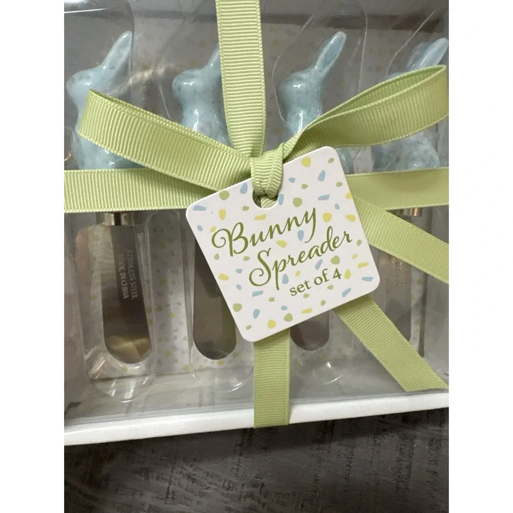 NIB Easter Bunny Spreader Set of 4 Blue Ceramic‎ Handles Stainless Steel Spring